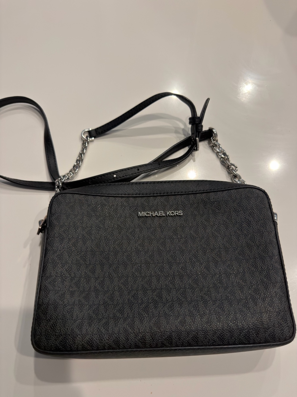 Michael kors crossbody bag